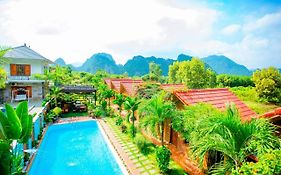 Hillside View Bungalow Homestay